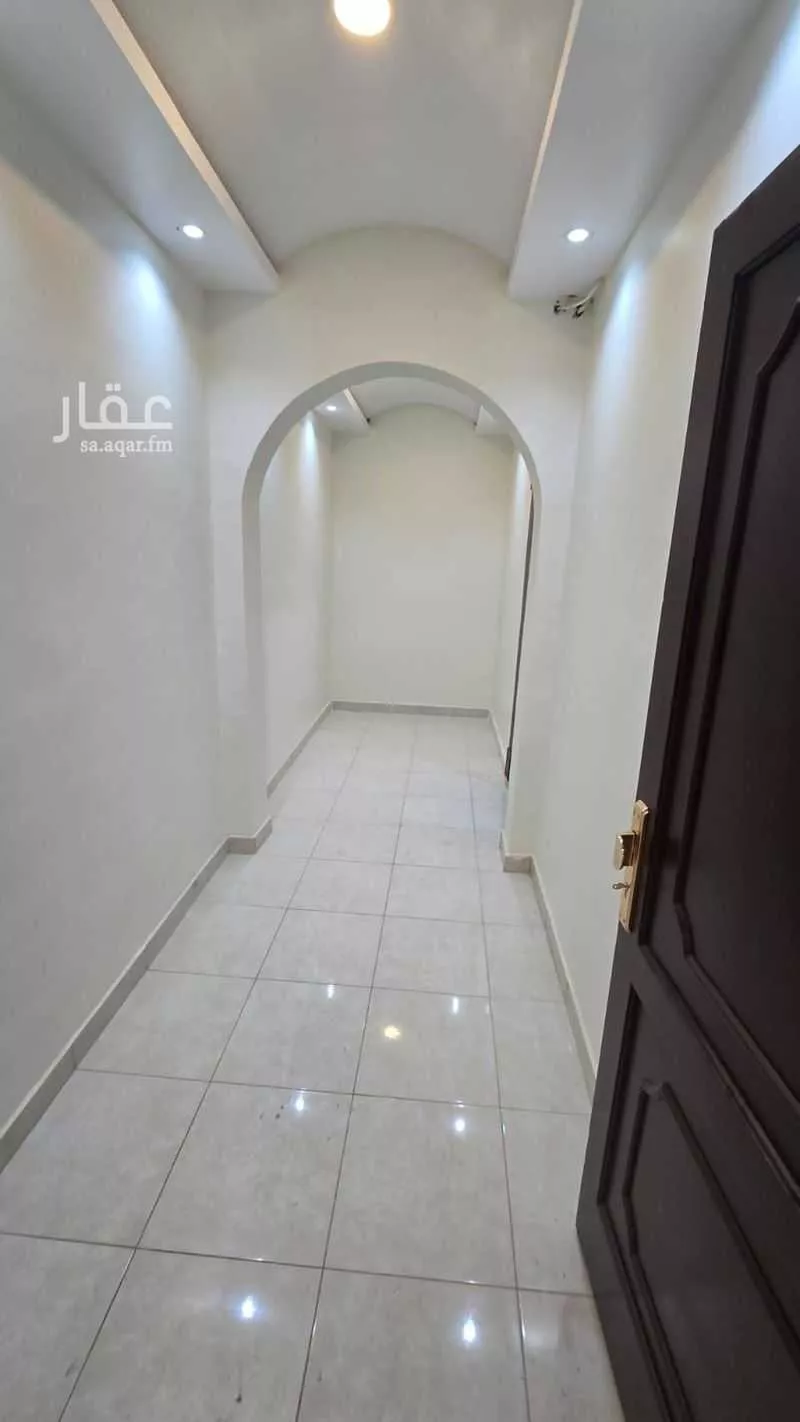 شقة 2 غرف في الصفا 8