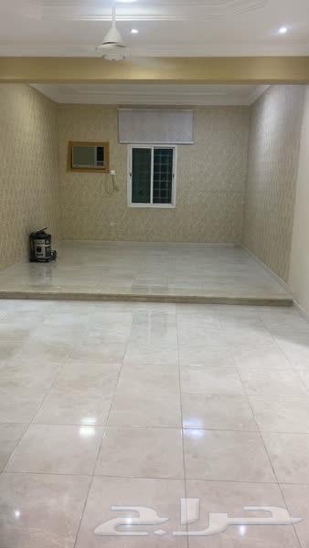 شقة 4 غرف في المنتزة 3