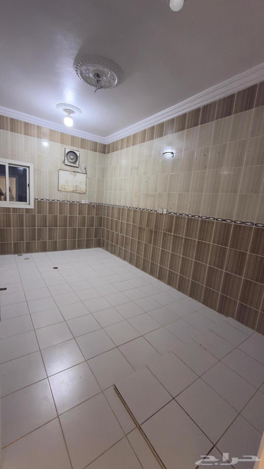 شقة 3 غرف في المنار 8