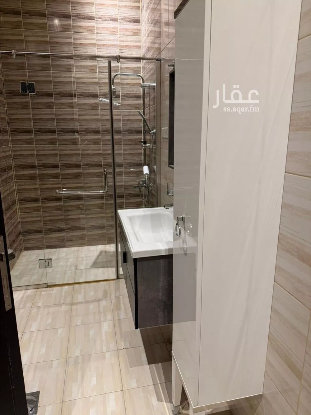 5 bedroom villa in Al Narjis 12