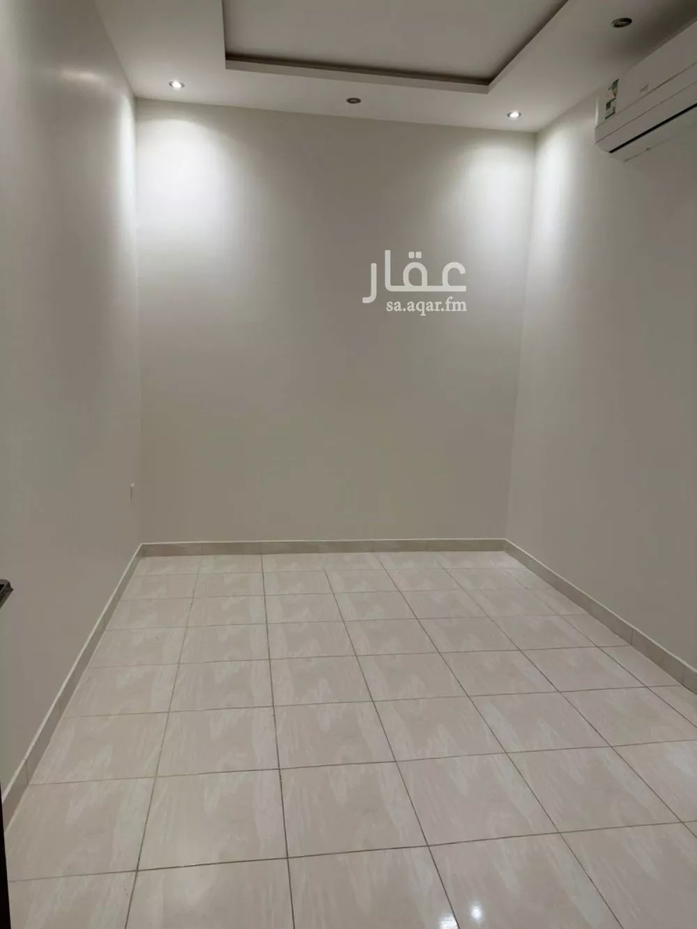 5 bedroom villa in Al Narjis 9