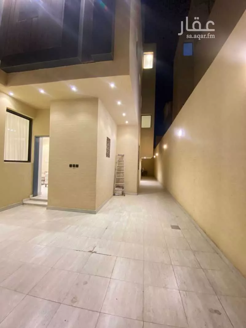 فيلا 5 غرف في العريجاء الوسطى 22