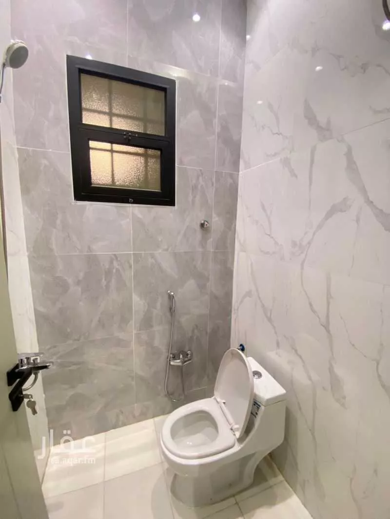 فيلا 5 غرف في العريجاء الوسطى 28