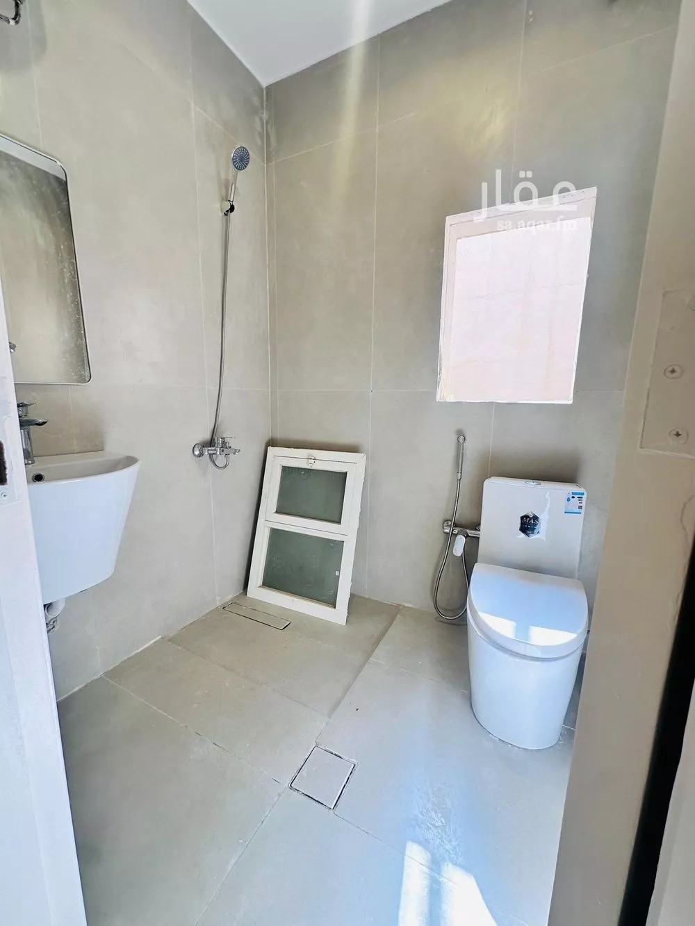 شقة 3 غرف في الروضة 9