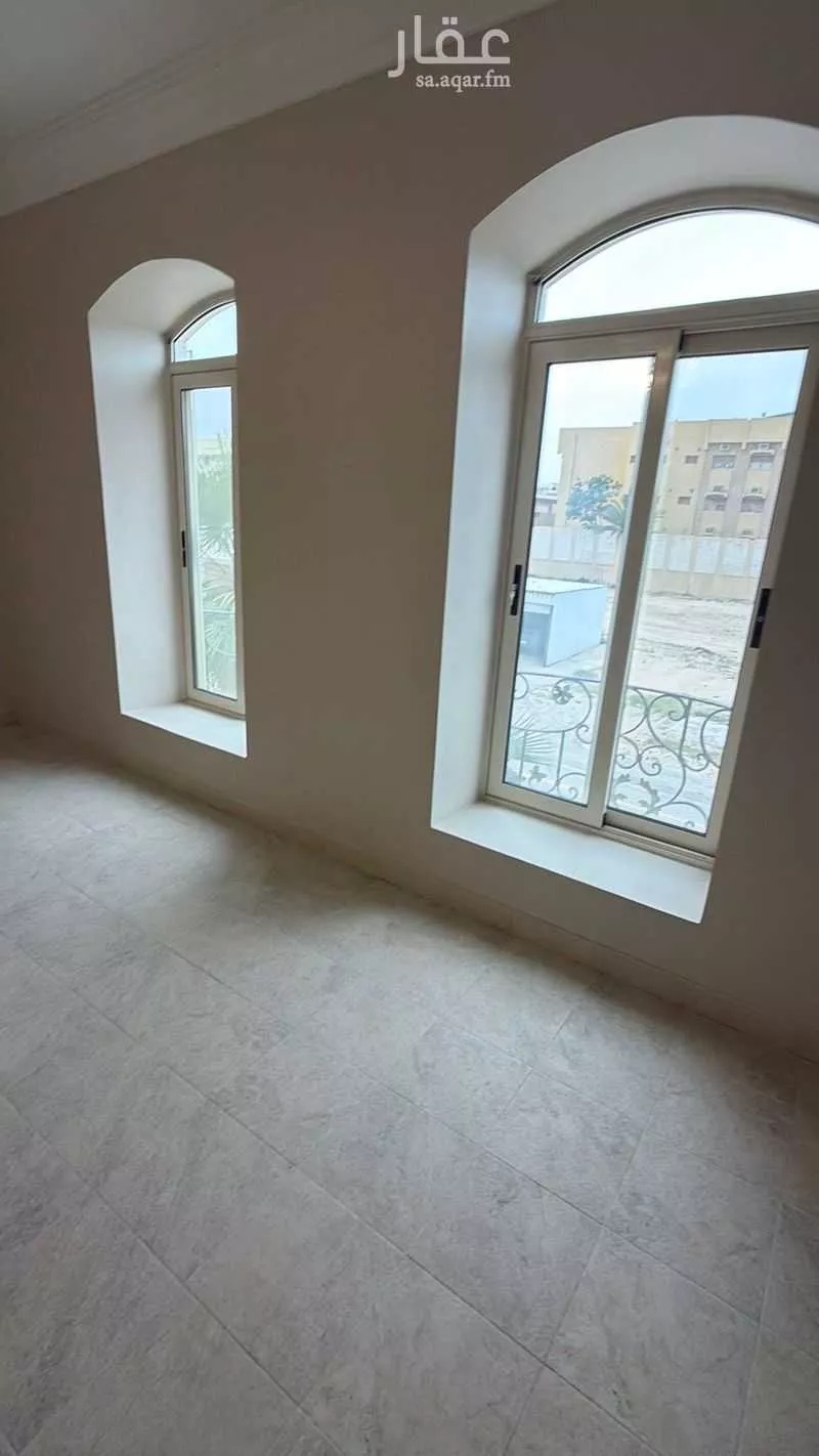 فيلا 7 غرف في المريكبات 2