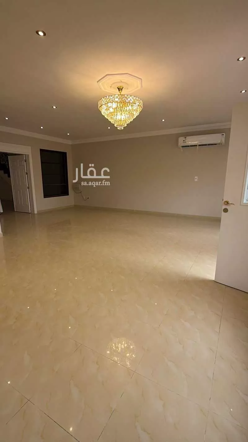 فيلا 7 غرف في المريكبات 3