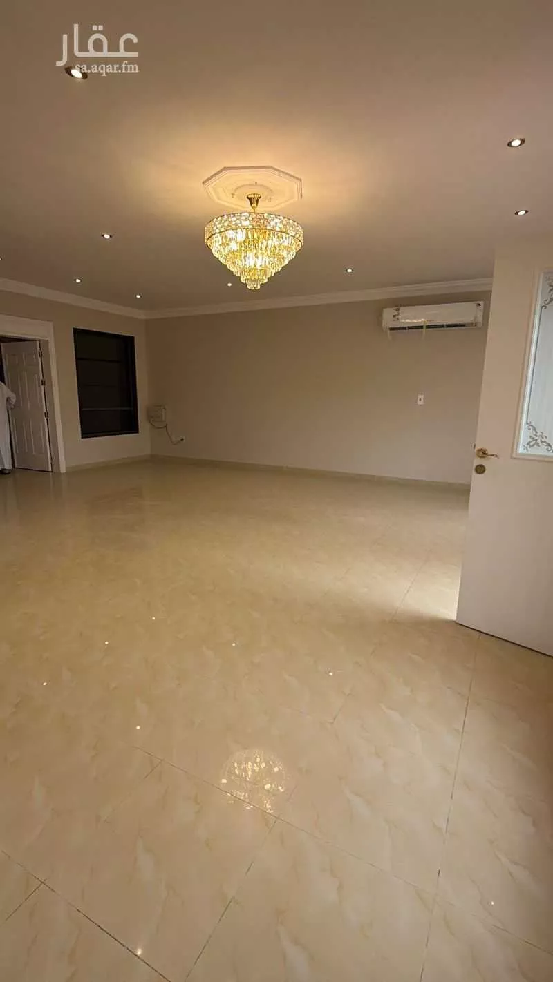 فيلا 7 غرف في المريكبات 7