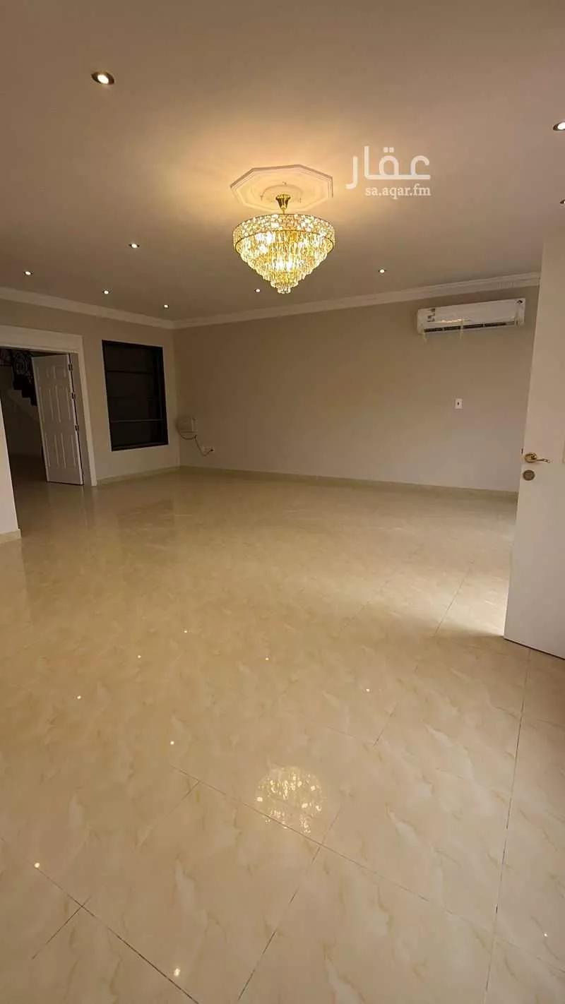 فيلا 7 غرف في المريكبات 8