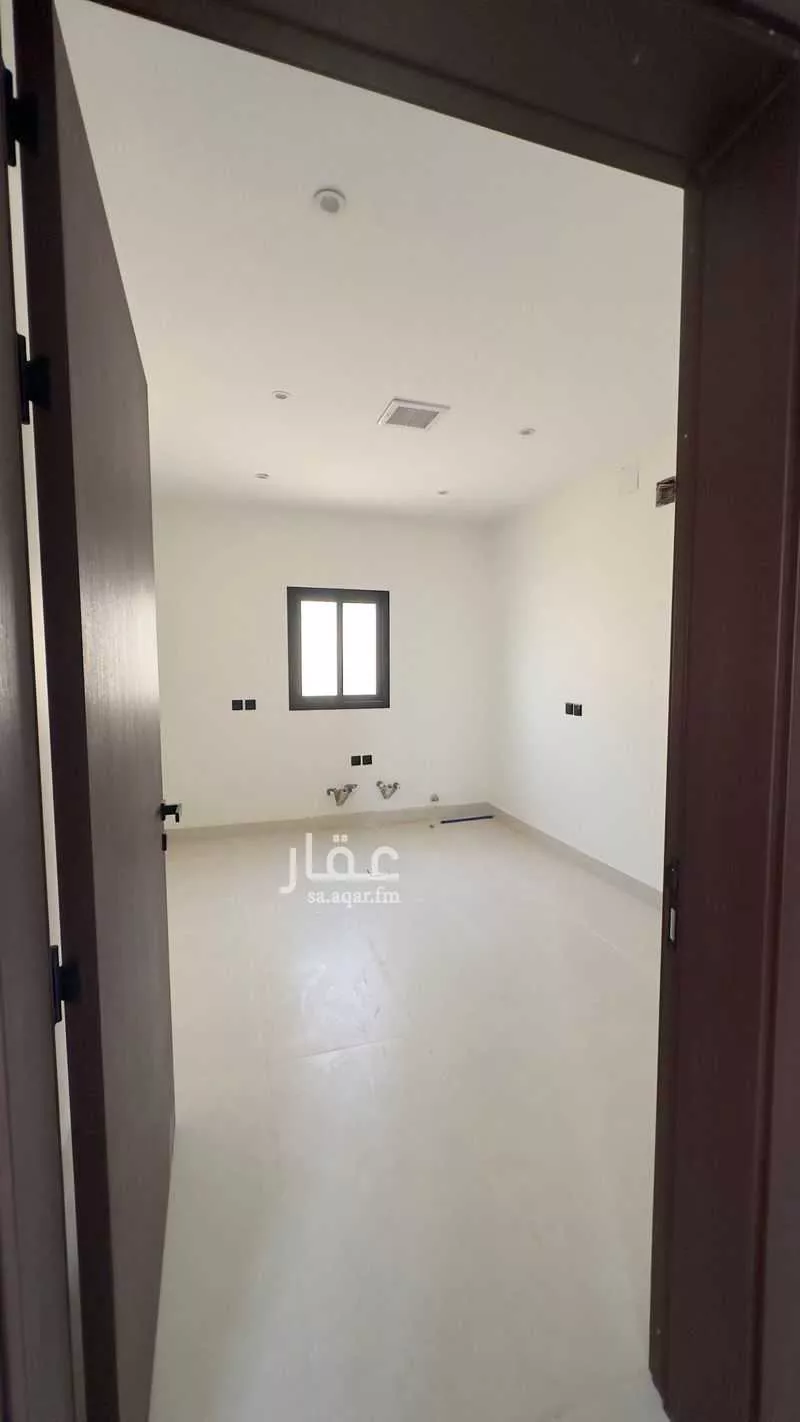 شقة 3 غرف في الشرق 8