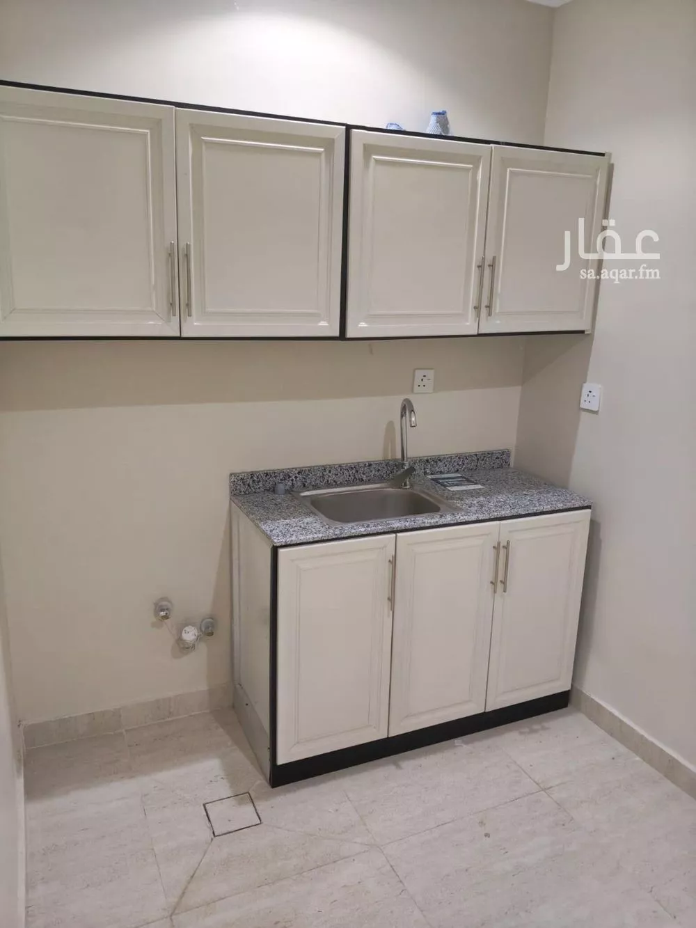 شقة 1 غرف في العليا 3