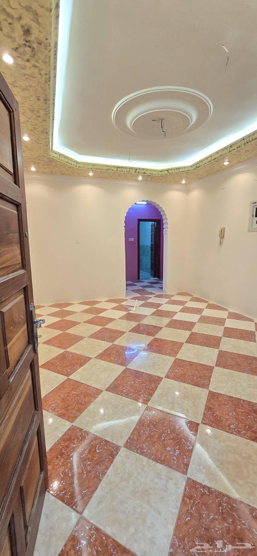 شقة 4 غرف في بطحاء قريش 4