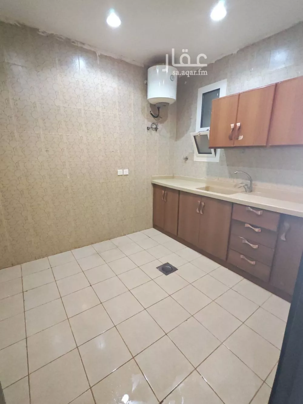 شقة 2 غرف في الروضة 4