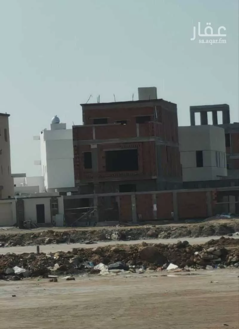 فيلا 6 غرف في الزمرد 8