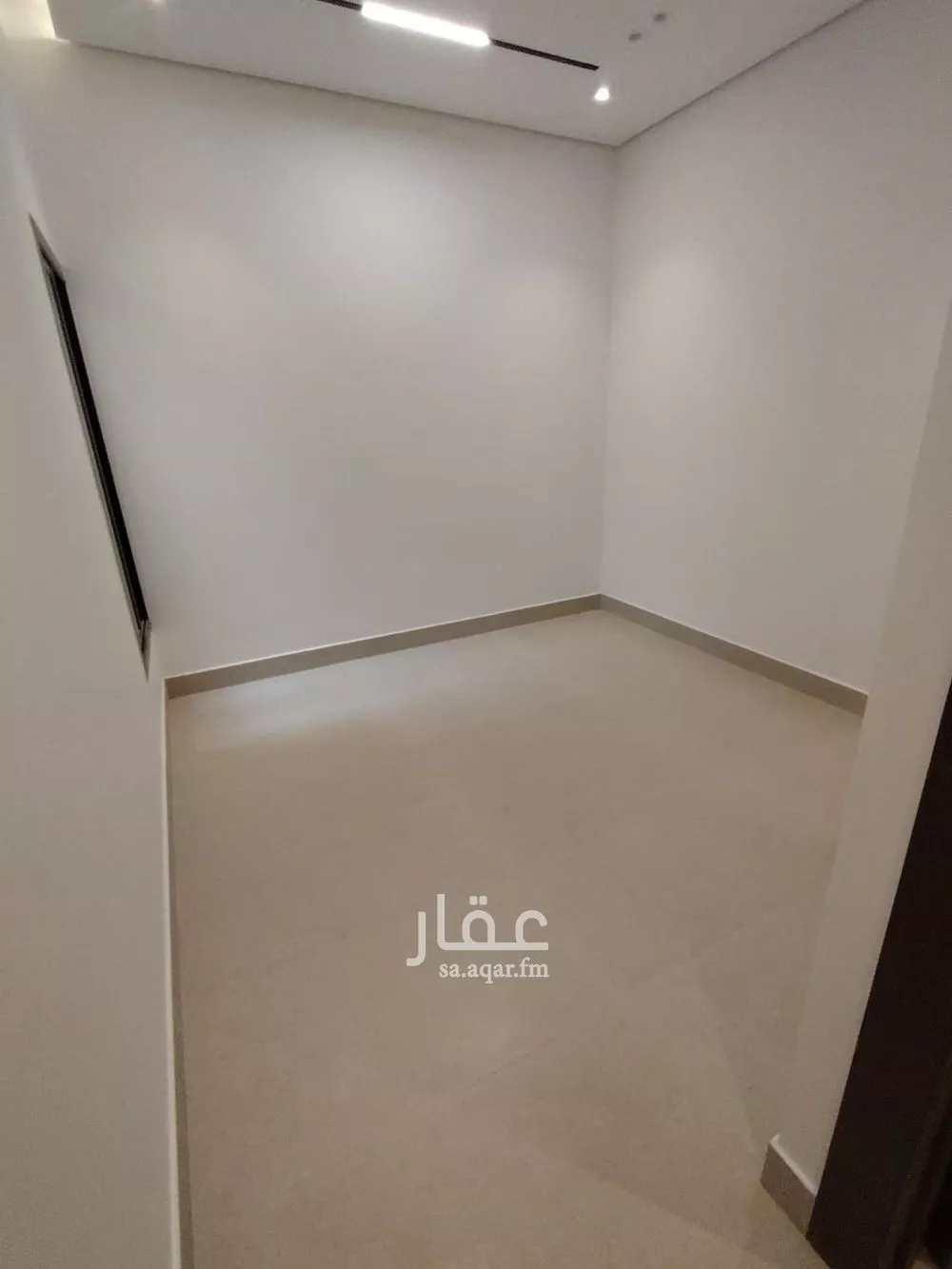 شقة 3 غرف في الرمال 6