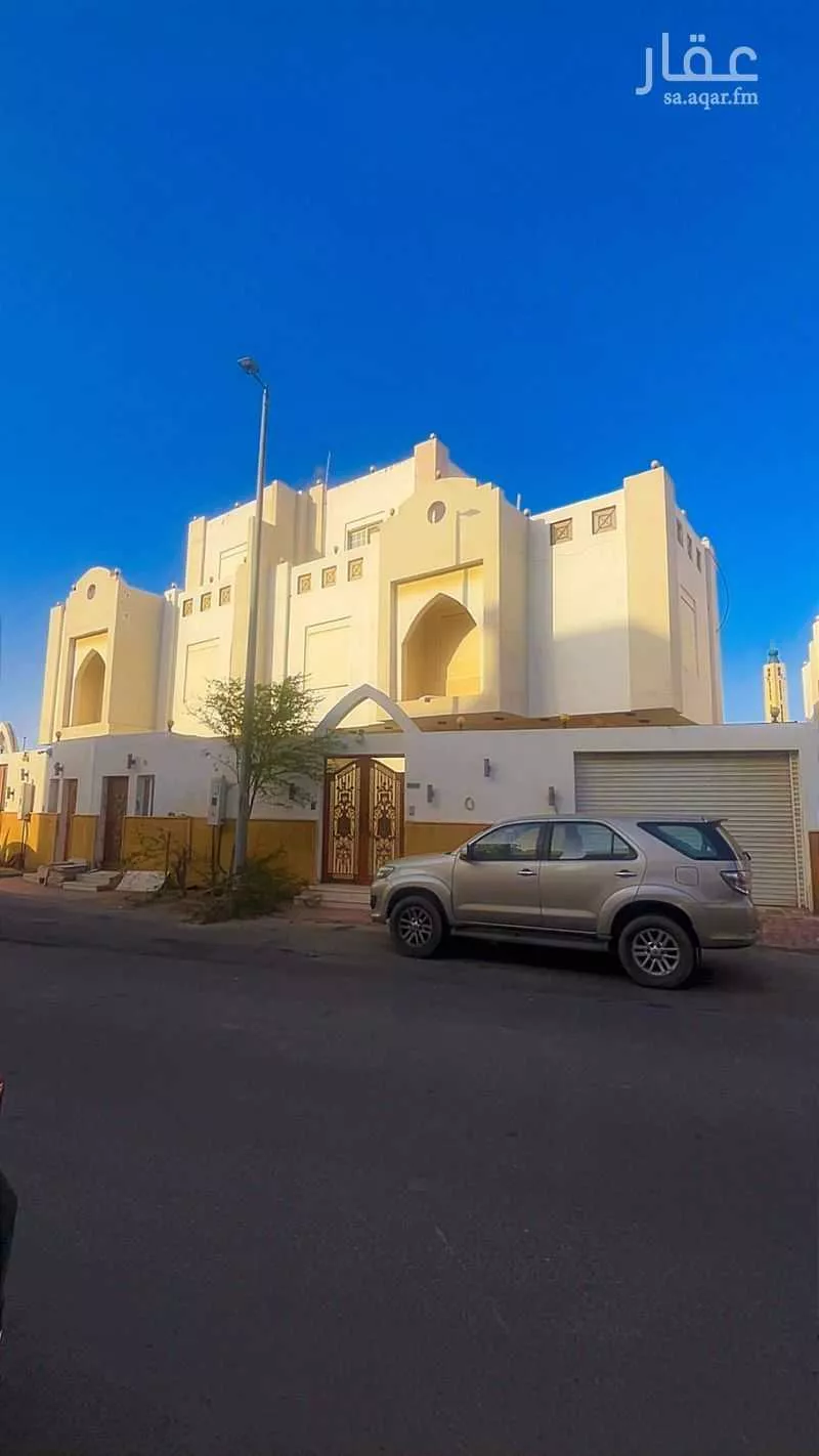 فيلا 8 غرف في الياقوت 2