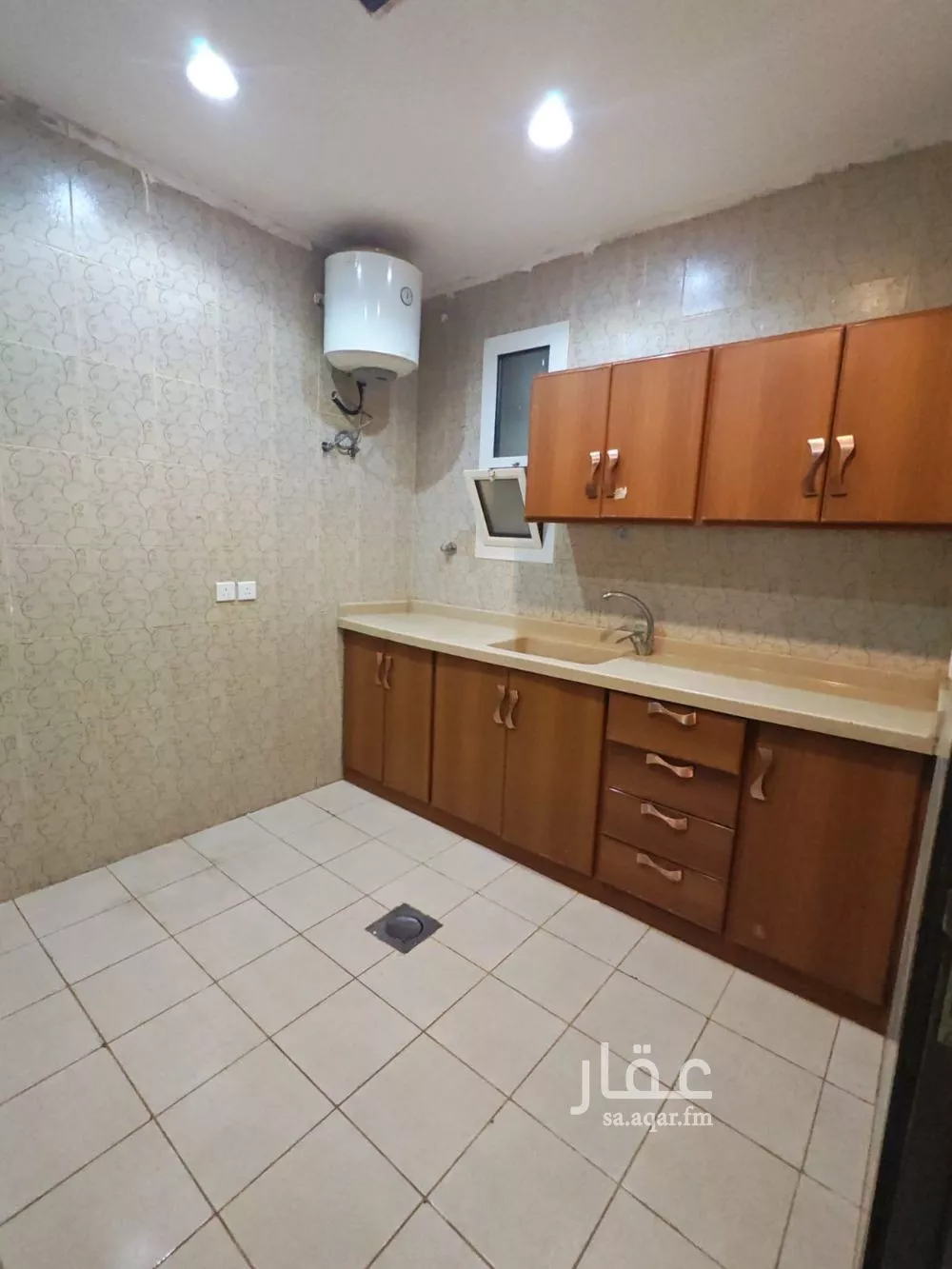 شقة 2 غرف في الروضة 8