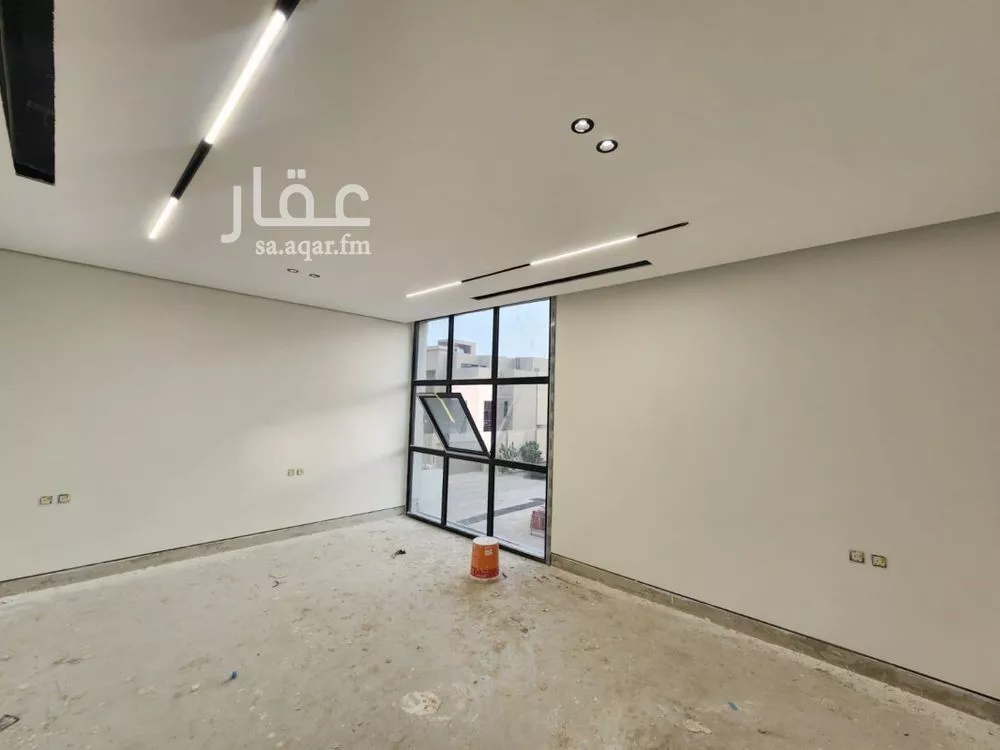 4 bedroom villa in Al Narjis 11