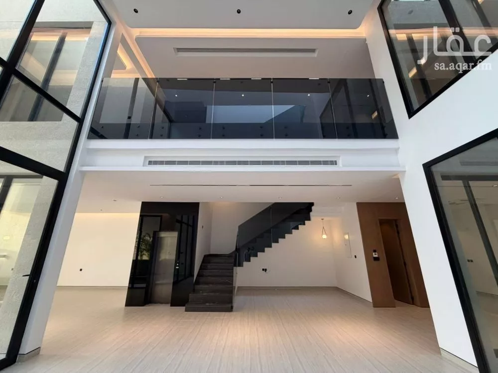 فيلا 7 غرف في العارض 11