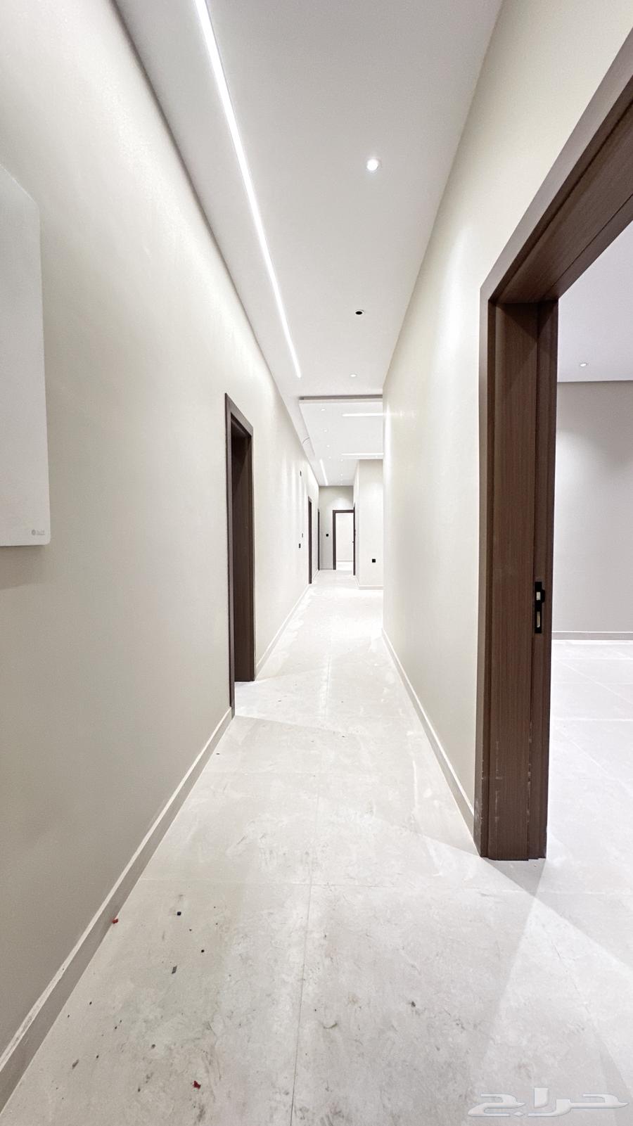 شقة 6 غرف في السكب 25