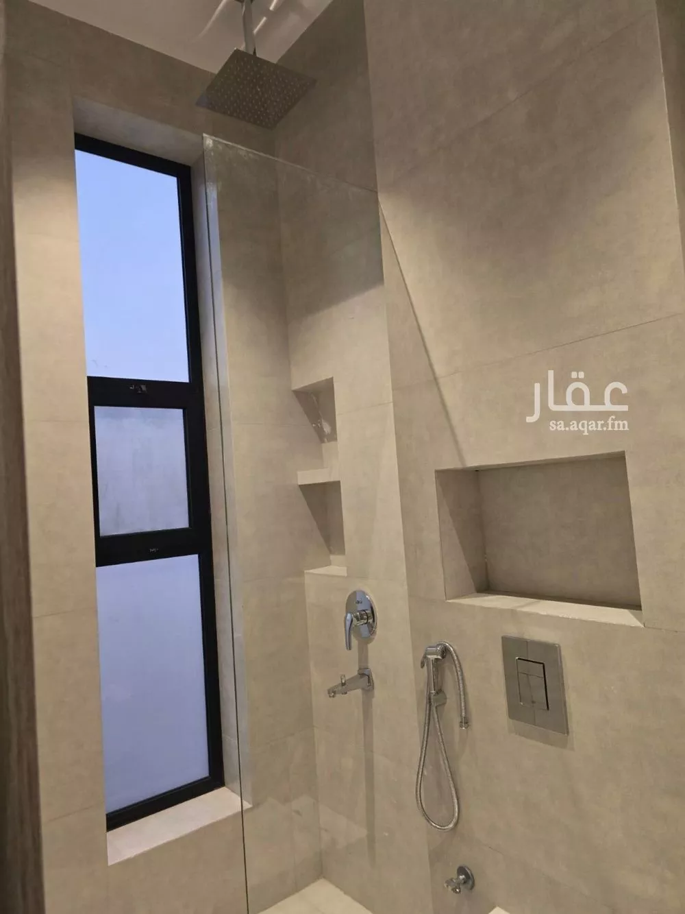 4 bedroom apartment in Al Safa 9