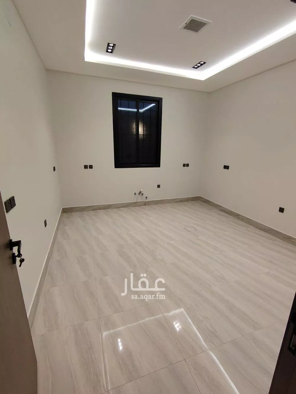 فيلا 5 غرف في الرمال 12