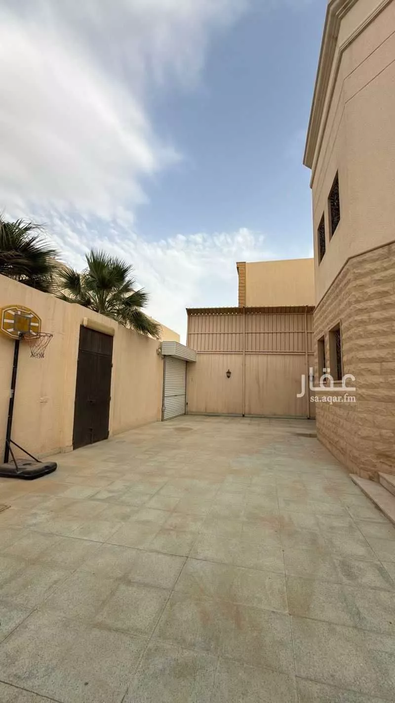 فيلا 7 غرف في التعاون 10