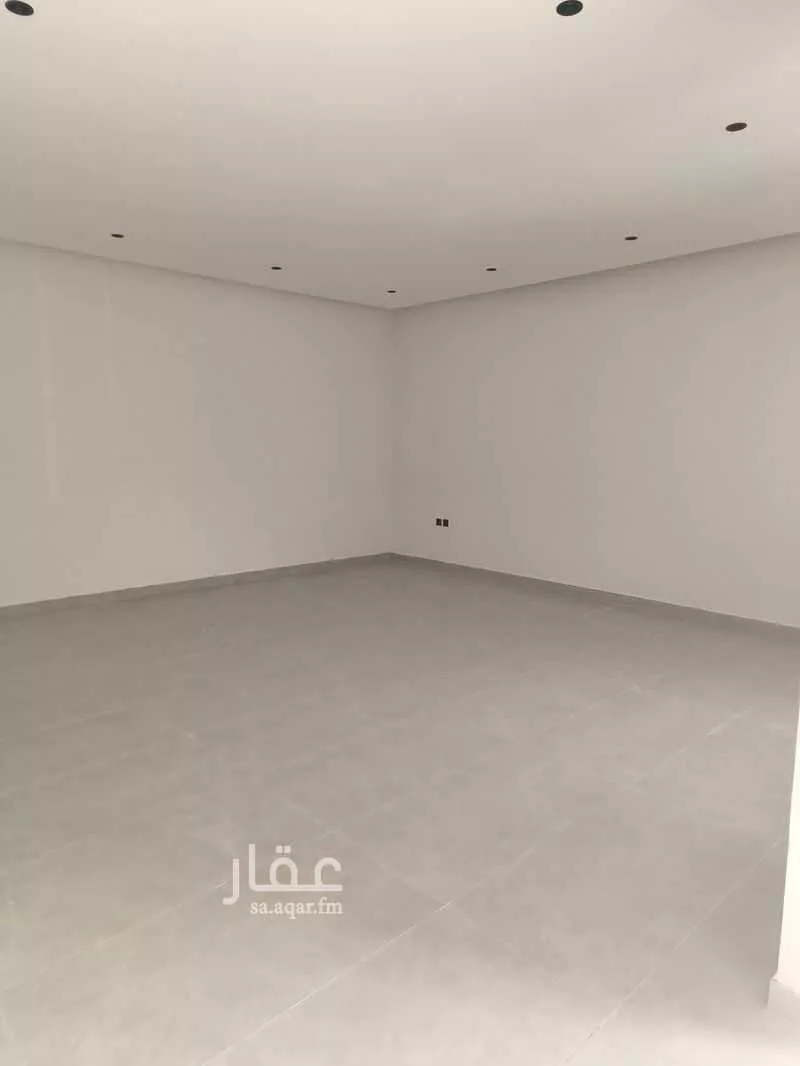 فيلا 4 غرف في الفاروق 7