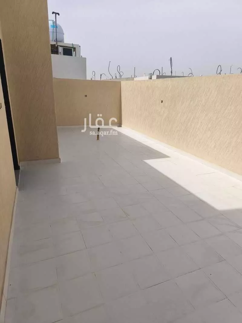 فيلا 4 غرف في الفاروق 8