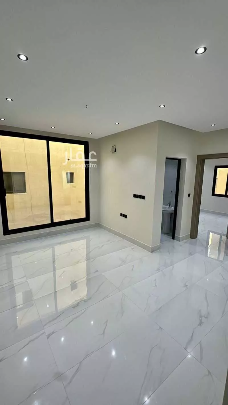 فيلا 7 غرف في الشراع 2