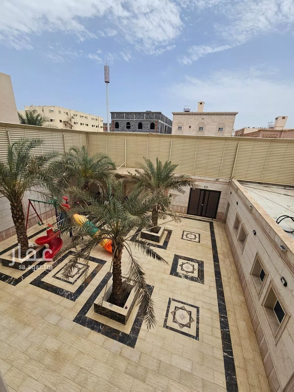 فيلا 12 غرف في الروابي 4