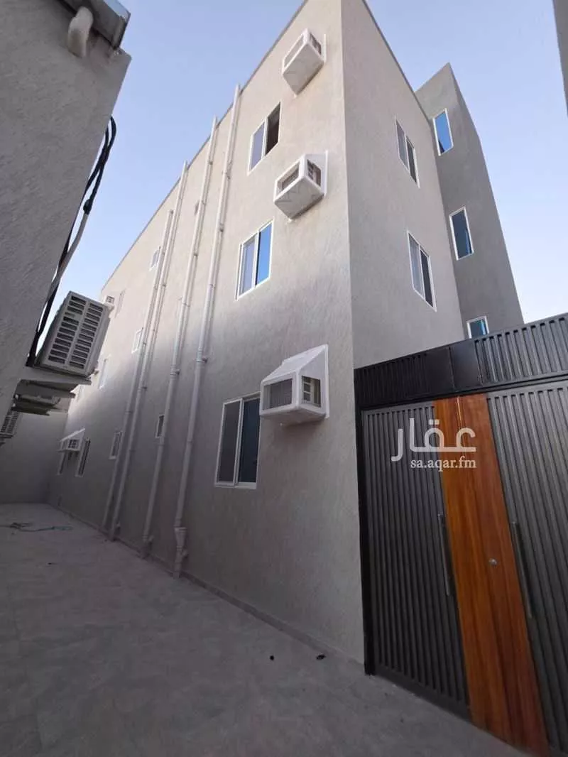 880 sqm building in Al Gharra 2