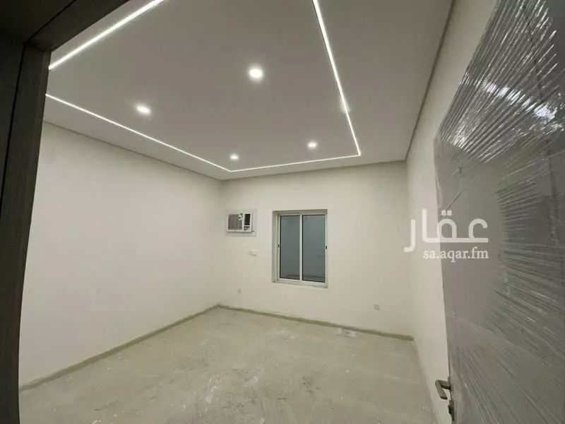 880 sqm building in Al Gharra 3