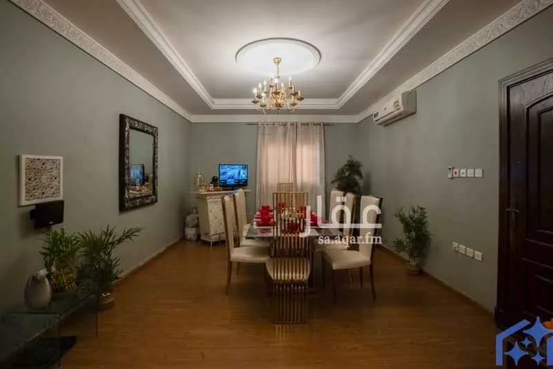 فيلا 8 غرف في البساتين 14