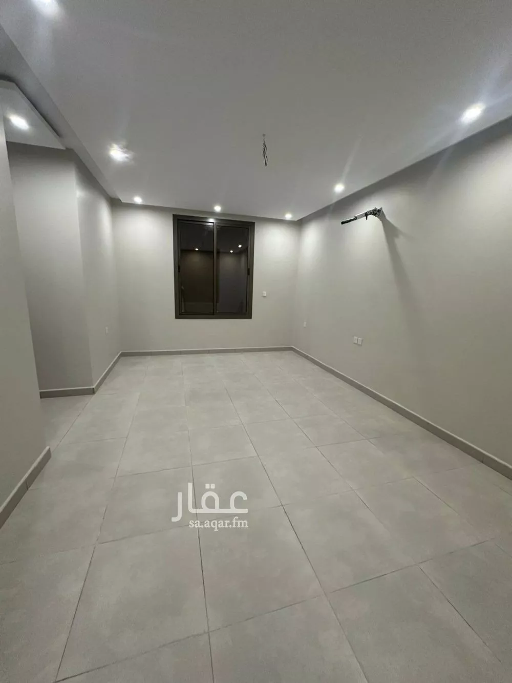 شقة 5 غرف في طيبة 13