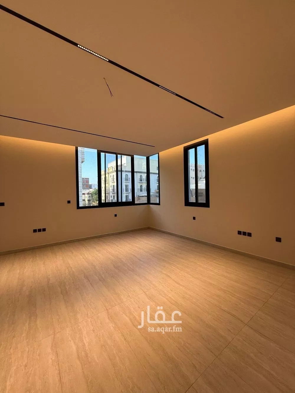 شقة 4 غرف في الروضة 11