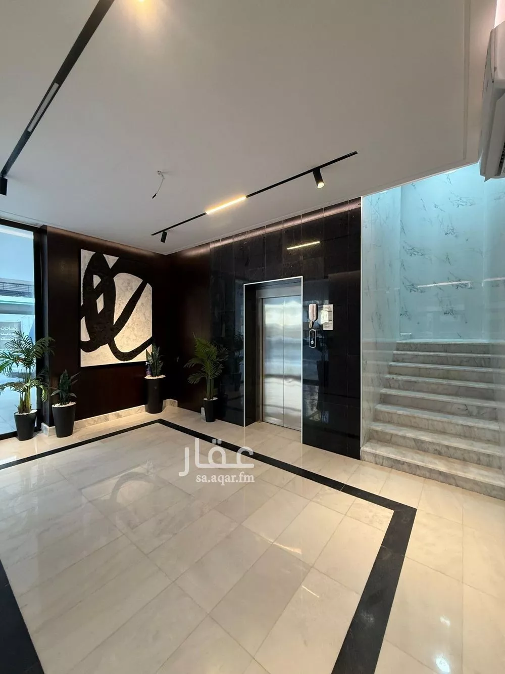 شقة 4 غرف في الروضة 13