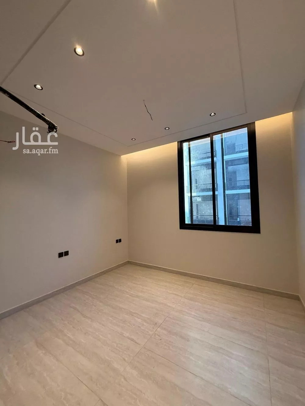 شقة 4 غرف في الروضة 7