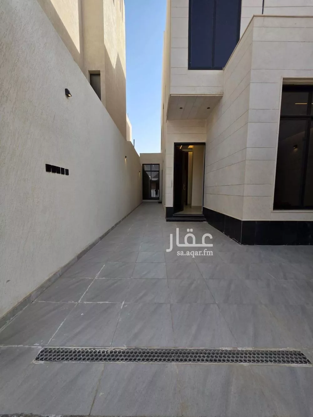 3 bedroom floor in Al Rimal 2