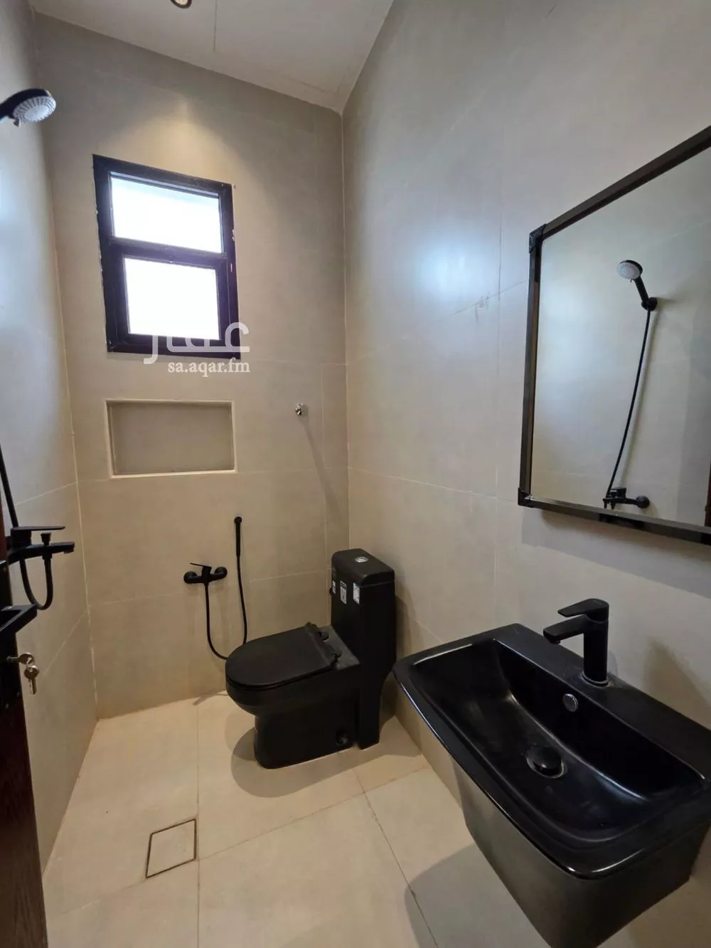 3 bedroom floor in Al Rimal 11