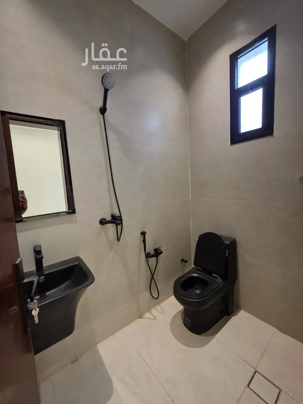 3 bedroom floor in Al Rimal 6