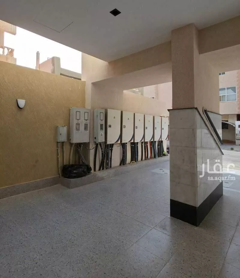 شقة 3 غرف في النعيم 12