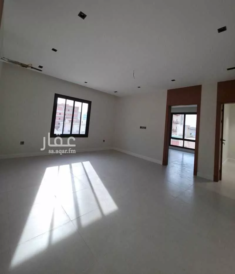 شقة 3 غرف في النعيم 4