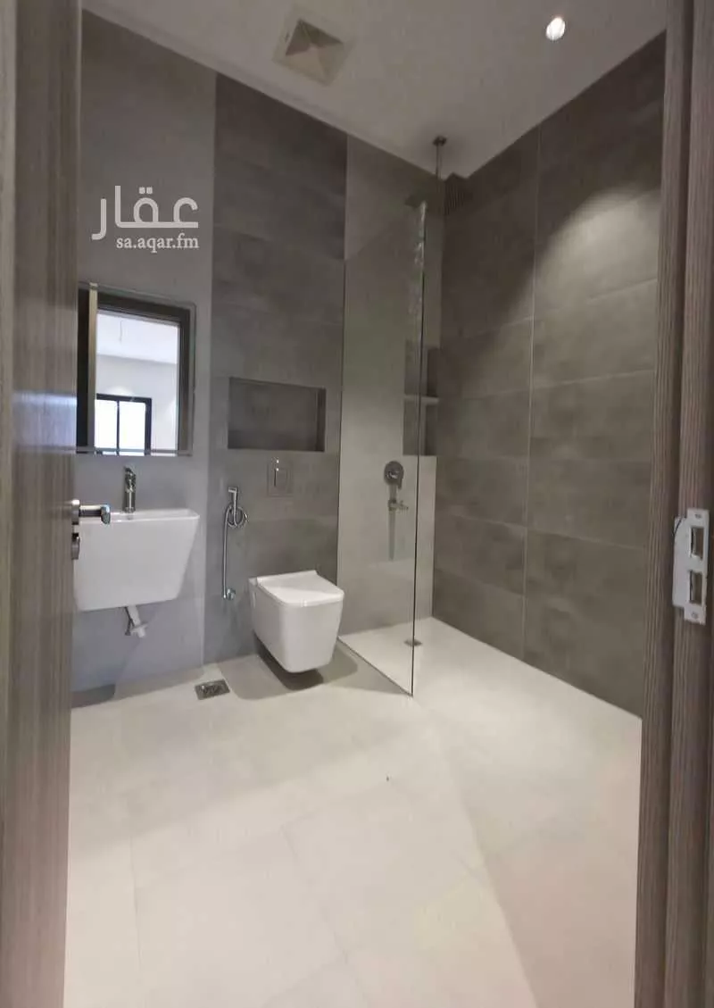 شقة 4 غرف في الصفا 22