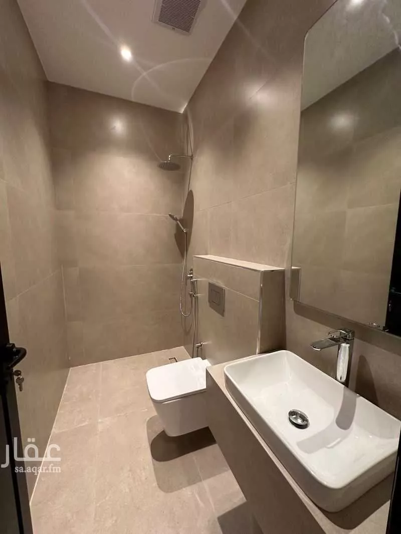 3 bedroom floor in Al Malqa 17