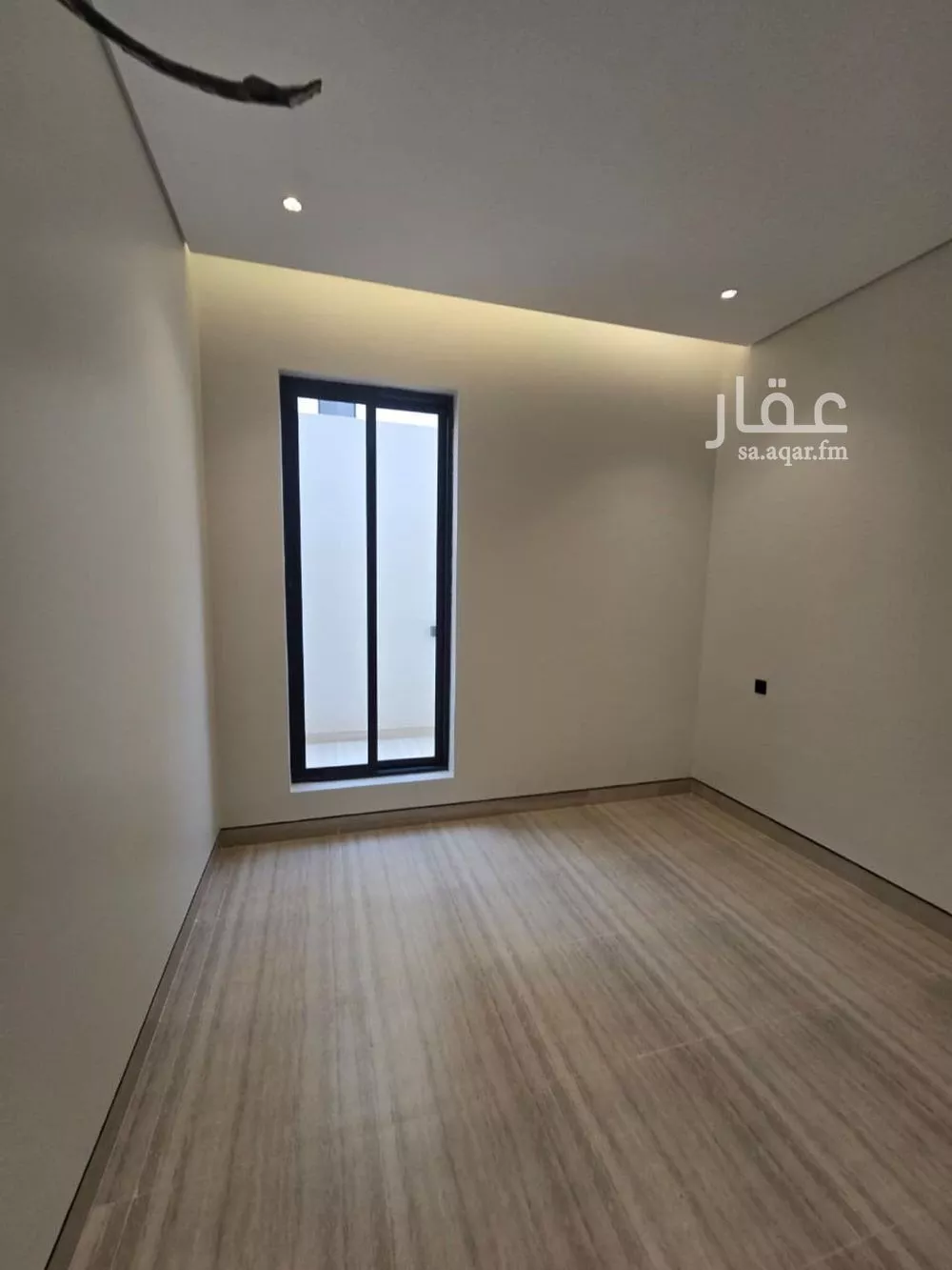 دور 3 غرف في العارض 8