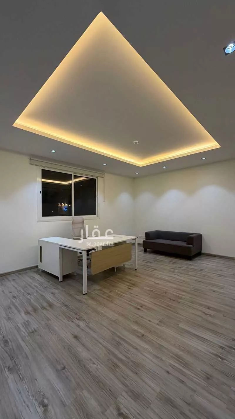 مكتب 625 م² في العارض 5