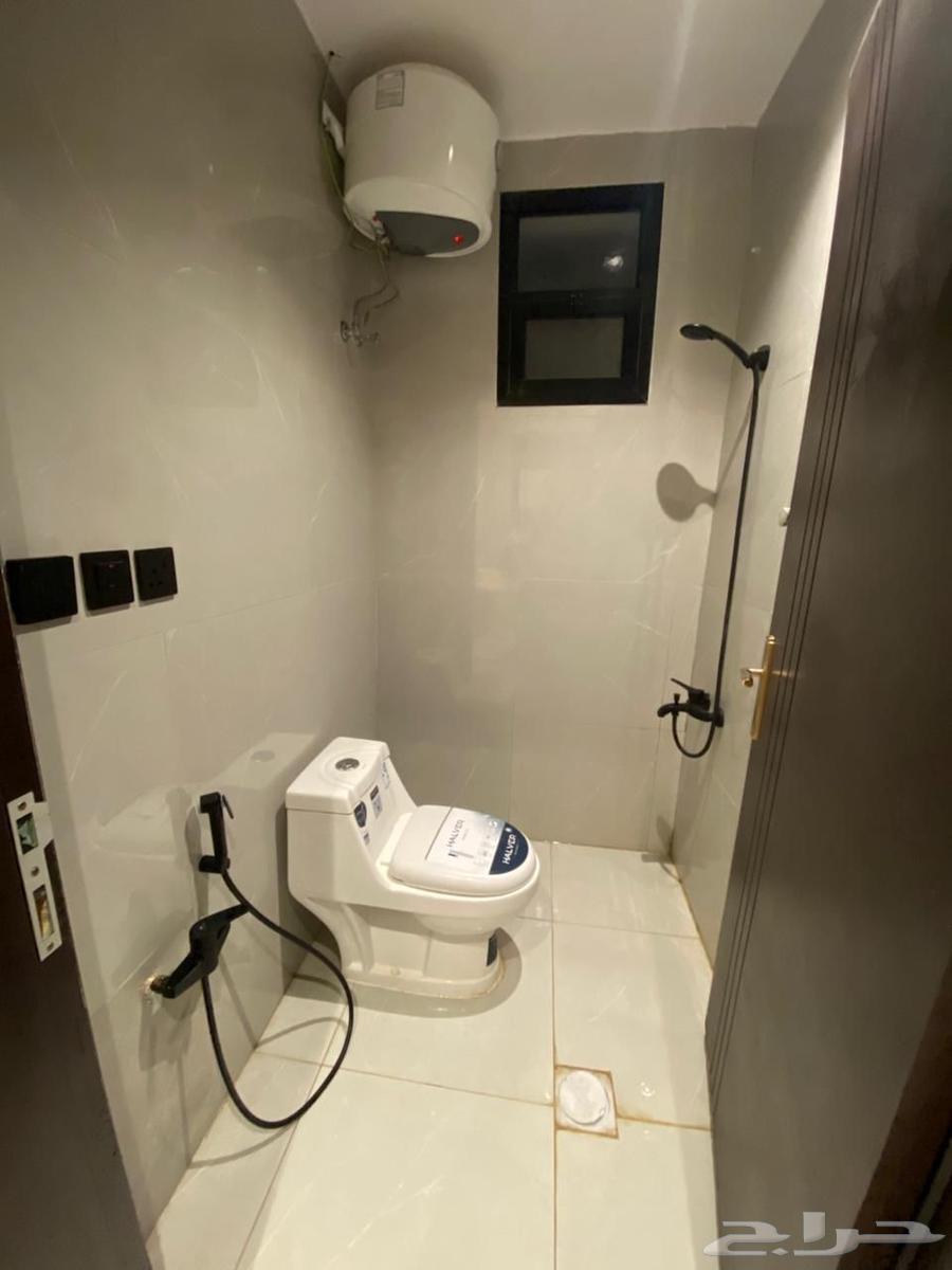 شقة 5 غرف في المونسية 3