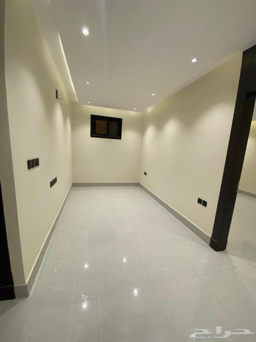 شقة 5 غرف في المونسية 5