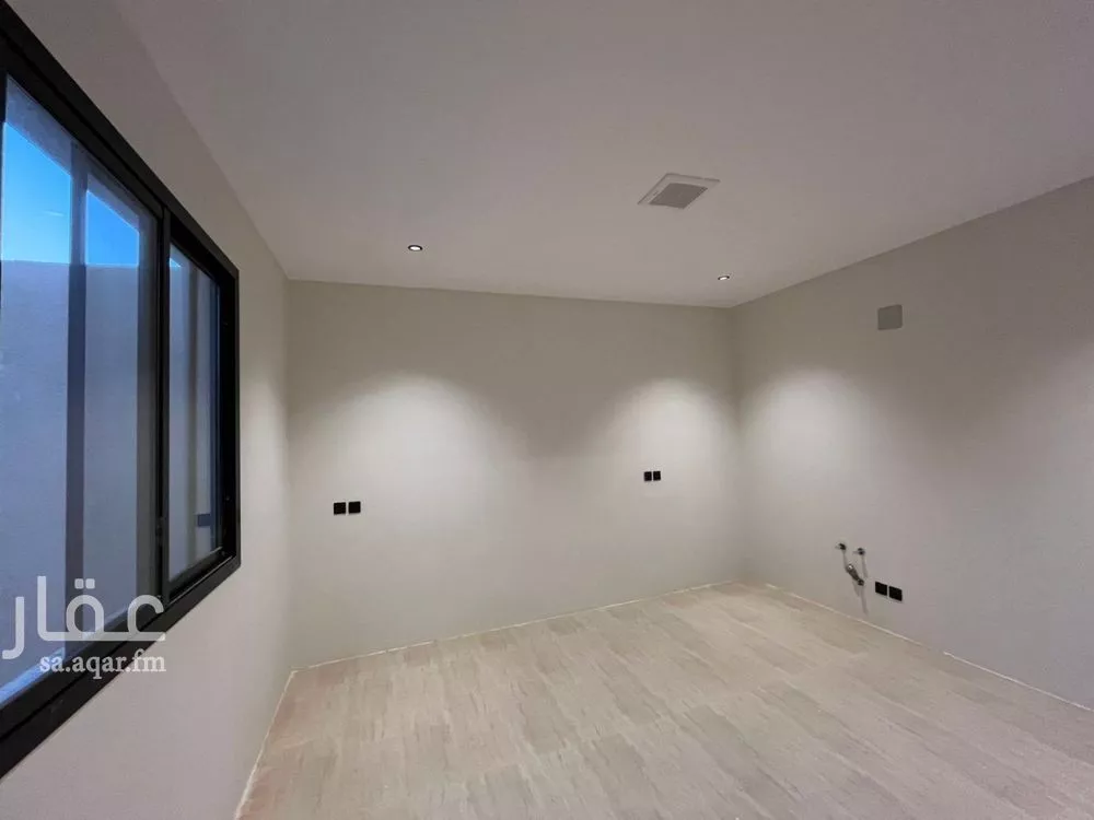 5 bedroom villa in Al Mahdiyyah 16