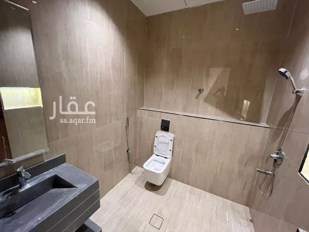 5 bedroom villa in Al Mahdiyyah 23
